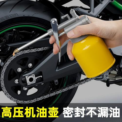 工业用机油加注工具全解析 机油壶、机油枪与手动喷油壶的选用指南